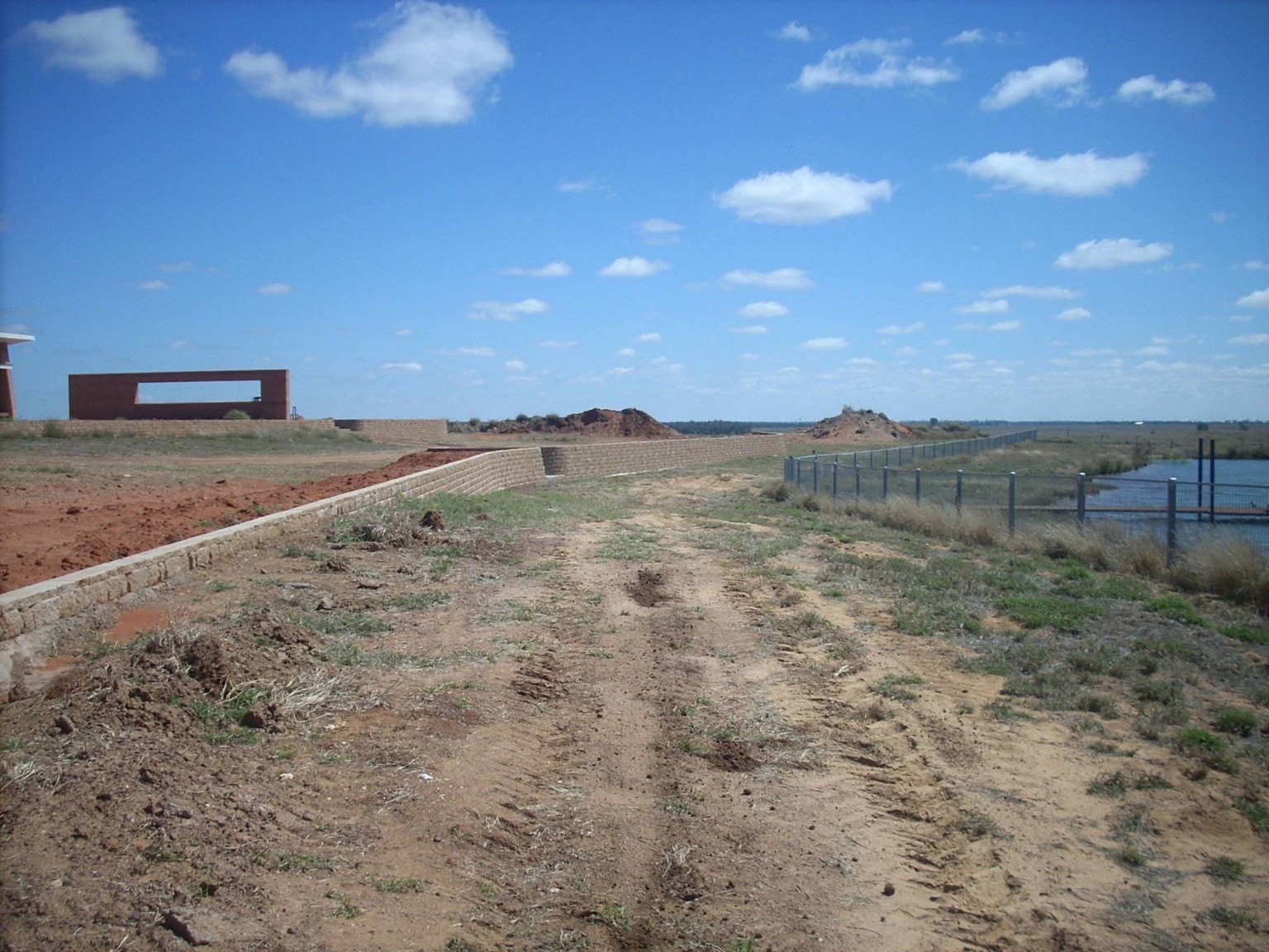 Estate Retaining Wall photo 3